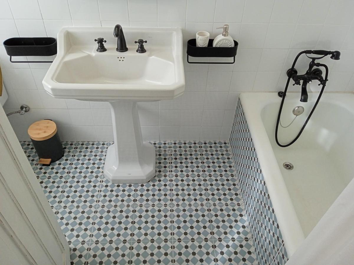 Piso Iwvaxi, Gallery House. Ourense.